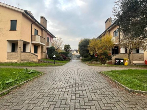 casa indipendente in vendita a Selvazzano Dentro in zona San Domenico