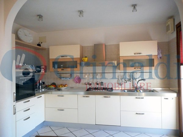 appartamento in vendita a Selvazzano Dentro in zona Tencarola