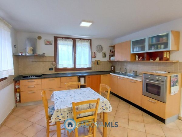 casa indipendente in vendita a Selvazzano Dentro in zona Caselle