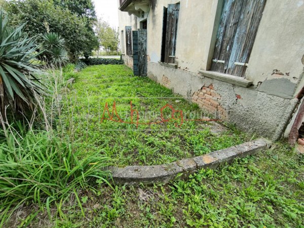 casa indipendente in vendita a Selvazzano Dentro in zona Caselle