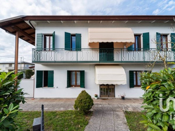 casa indipendente in vendita a Selvazzano Dentro in zona Tencarola