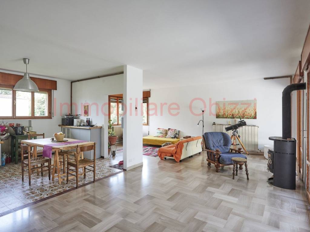 casa indipendente in vendita a Selvazzano Dentro in zona Tencarola