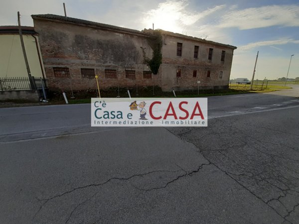 casa indipendente in vendita a Selvazzano Dentro in zona Caselle