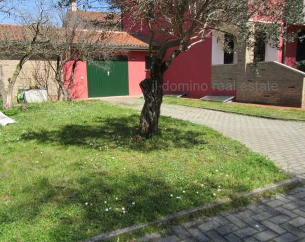 casa indipendente in vendita a Selvazzano Dentro in zona San Domenico