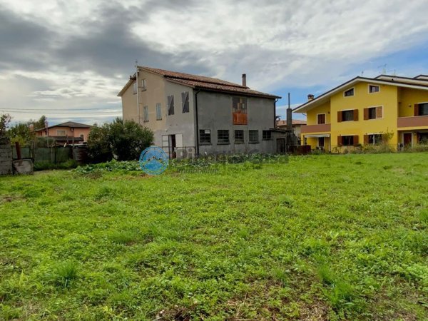 casa indipendente in vendita a Selvazzano Dentro