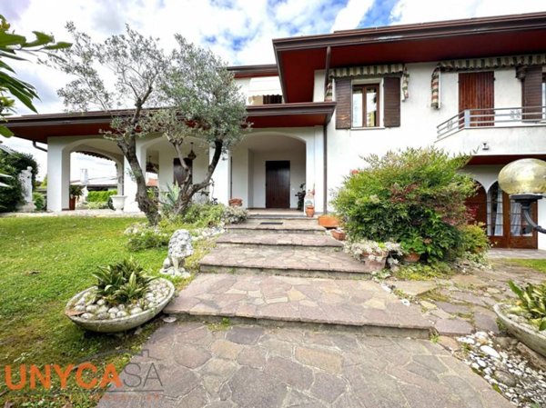 casa indipendente in vendita a Selvazzano Dentro