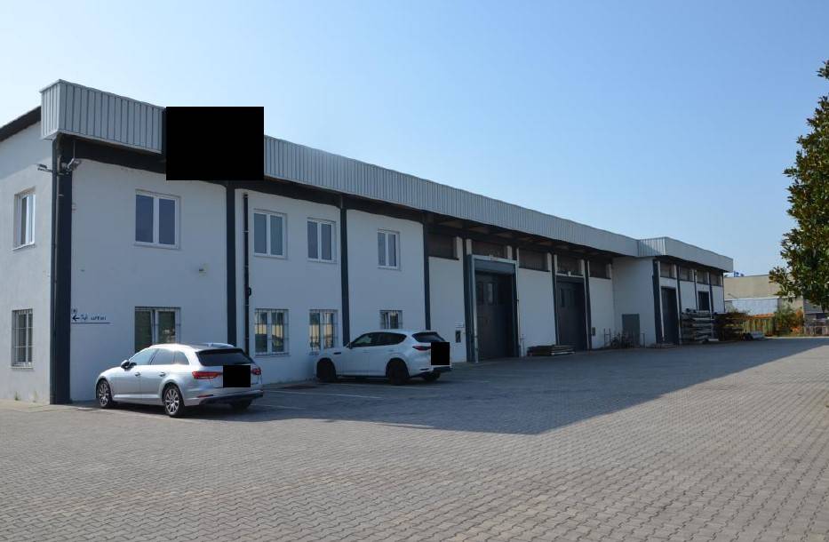 capannone in vendita a Selvazzano Dentro in zona Caselle