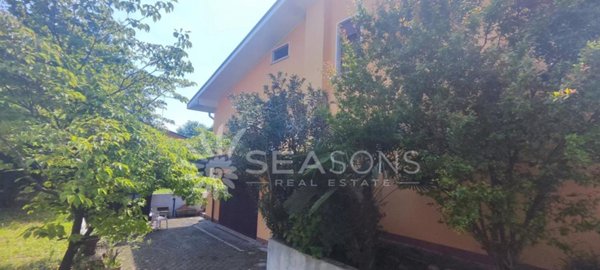 casa indipendente in vendita a Selvazzano Dentro in zona Caselle