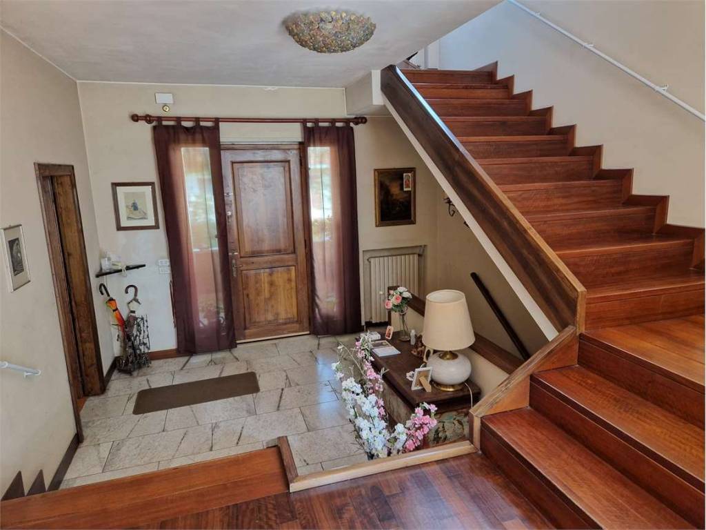 casa indipendente in vendita a Selvazzano Dentro in zona Tencarola