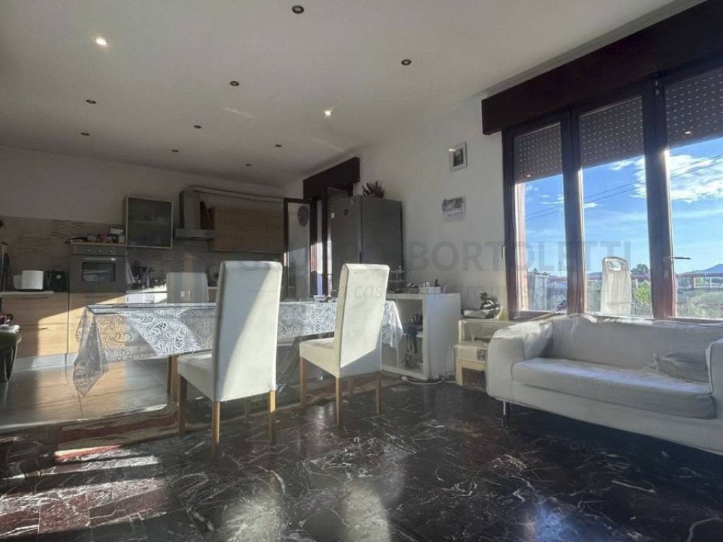 appartamento in vendita a Selvazzano Dentro in zona Tencarola