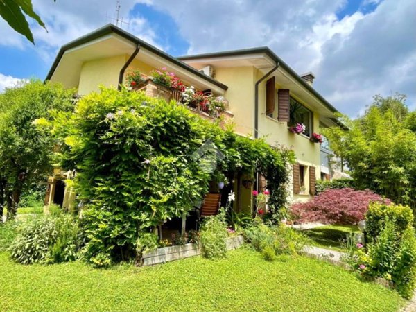 appartamento in vendita a Selvazzano Dentro in zona San Domenico