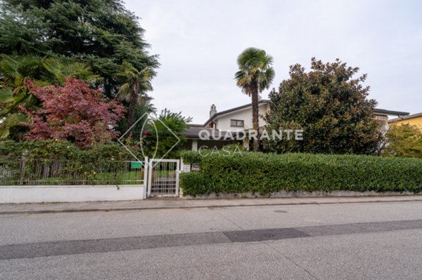 casa indipendente in vendita a Selvazzano Dentro