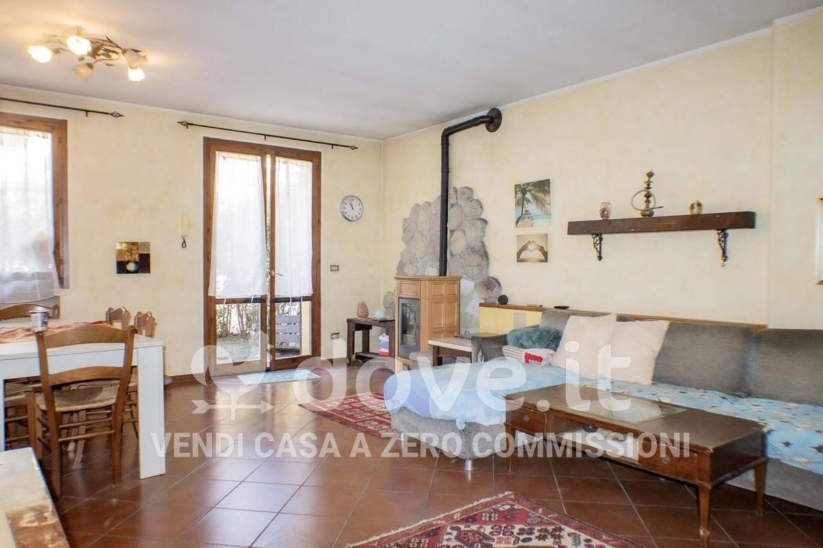 casa indipendente in vendita a Selvazzano Dentro in zona Feriole