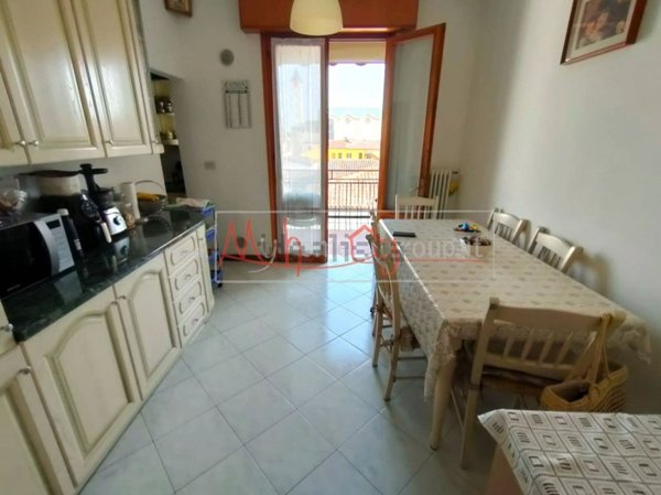 appartamento in vendita a Selvazzano Dentro in zona Tencarola