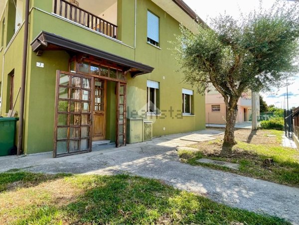 appartamento in vendita a Selvazzano Dentro in zona Caselle