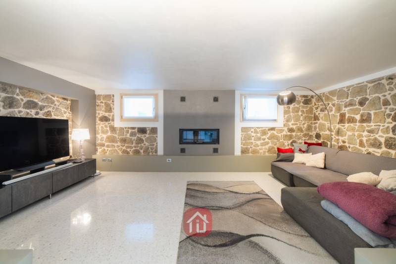 casa indipendente in vendita a Selvazzano Dentro in zona Tencarola