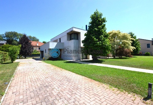 casa indipendente in vendita a Selvazzano Dentro in zona Caselle