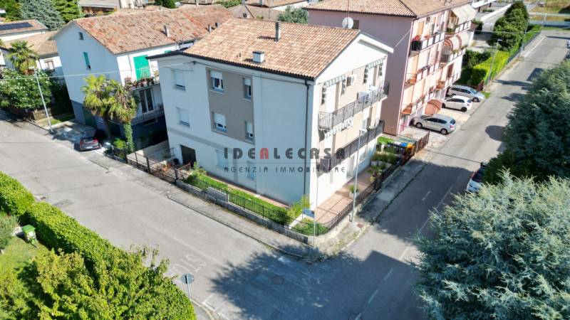 appartamento in vendita a Selvazzano Dentro in zona Tencarola