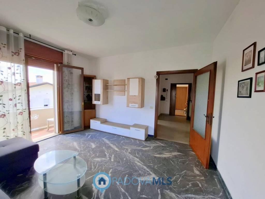 appartamento in vendita a Selvazzano Dentro in zona Tencarola
