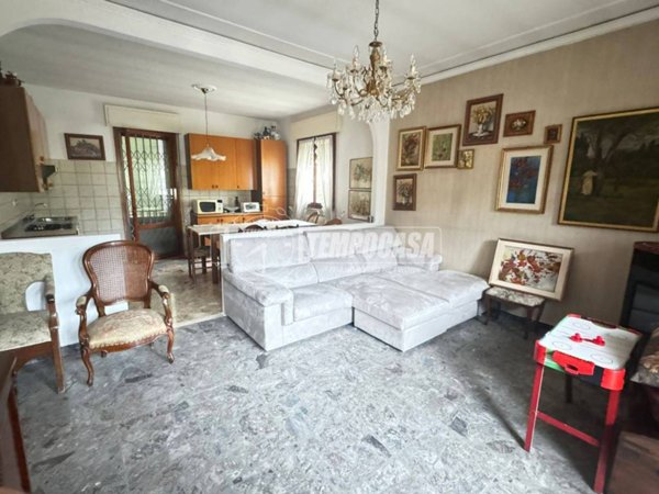 casa indipendente in vendita a Selvazzano Dentro in zona Tencarola