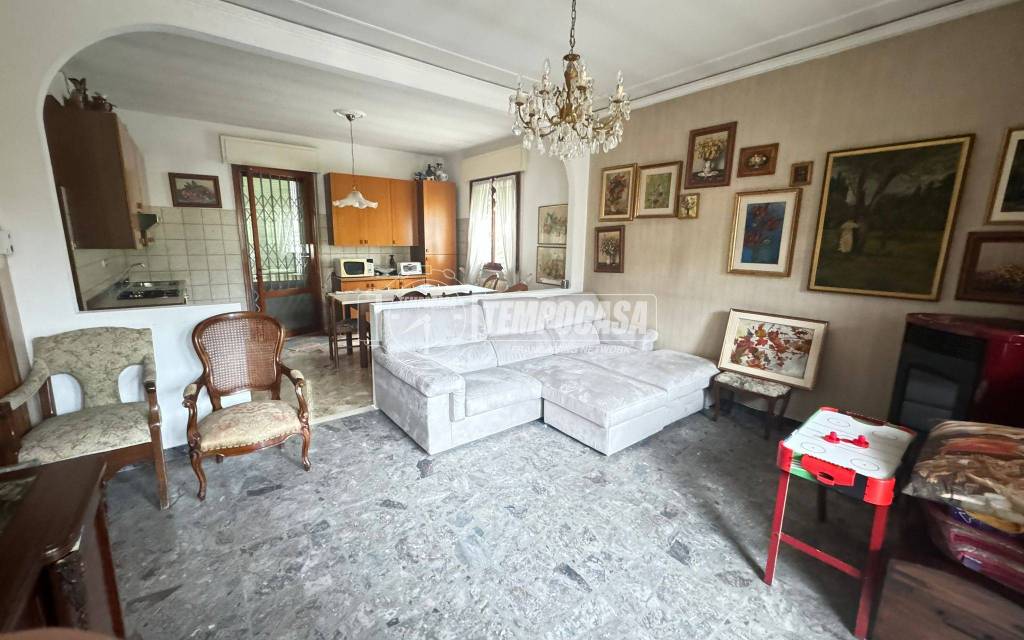 casa indipendente in vendita a Selvazzano Dentro in zona Tencarola