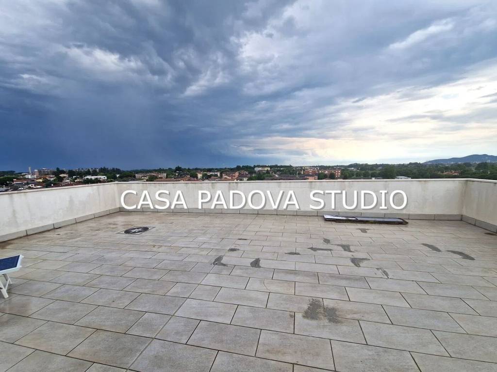 appartamento in vendita a Selvazzano Dentro in zona San Domenico