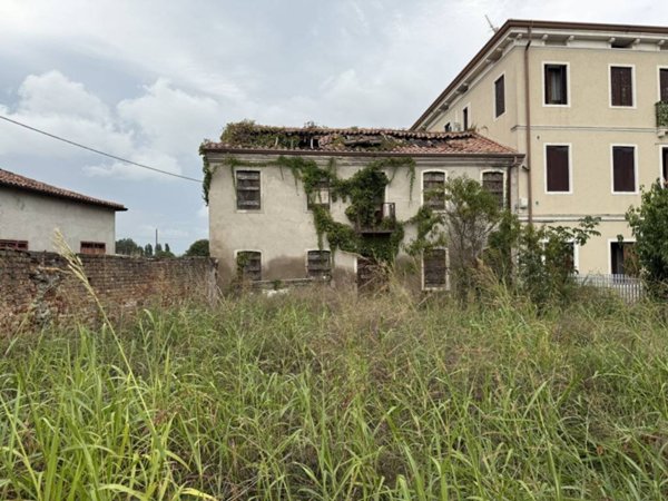 appartamento in vendita a Selvazzano Dentro in zona Feriole
