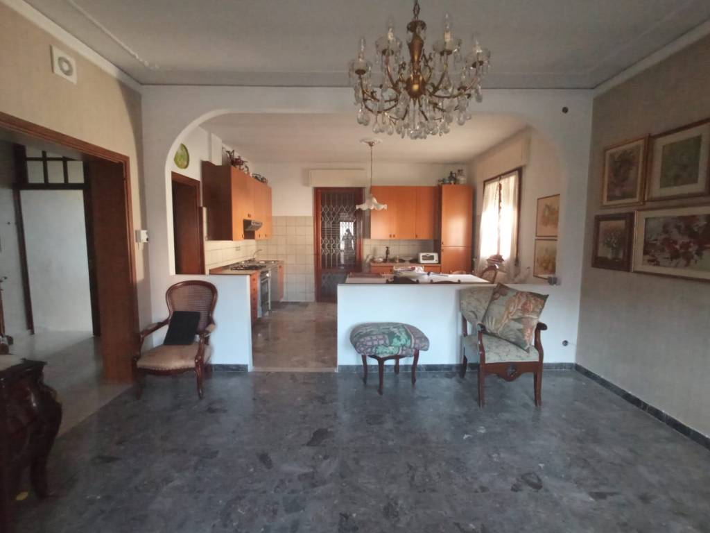 casa indipendente in vendita a Selvazzano Dentro in zona Tencarola