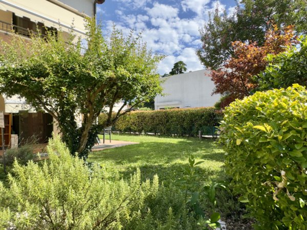 casa indipendente in vendita a Selvazzano Dentro in zona Caselle