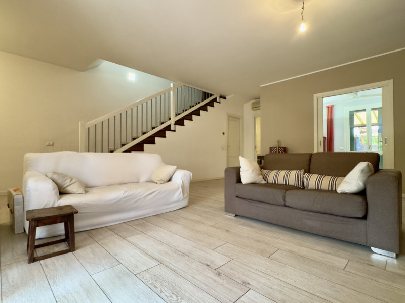 casa indipendente in vendita a Selvazzano Dentro in zona Caselle