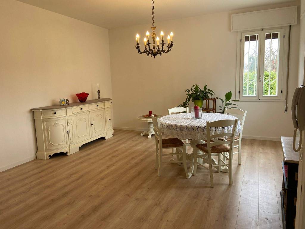 casa indipendente in vendita a Selvazzano Dentro in zona Caselle