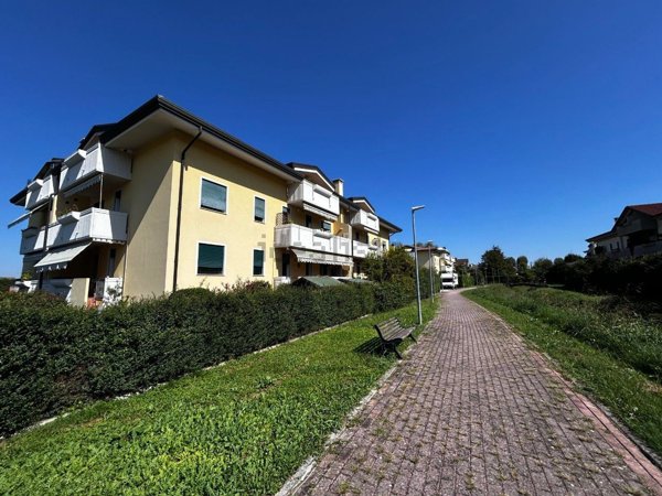appartamento in vendita a Selvazzano Dentro in zona Tencarola