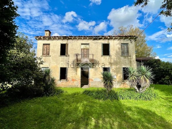 quadrivano in vendita a Selvazzano Dentro