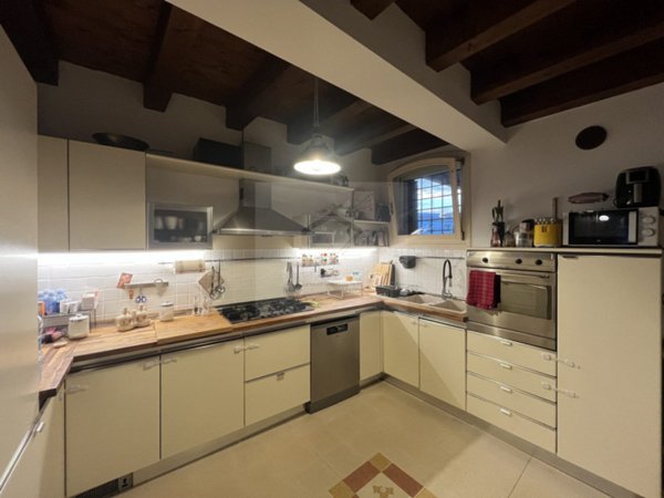 casa indipendente in vendita a Selvazzano Dentro in zona Tencarola