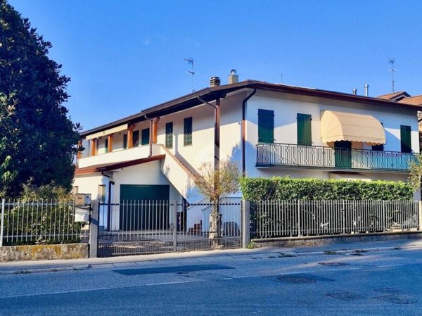 casa indipendente in vendita a Selvazzano Dentro in zona Tencarola