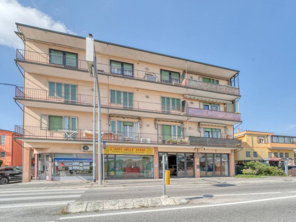 casa semindipendente in vendita a Selvazzano Dentro in zona Caselle