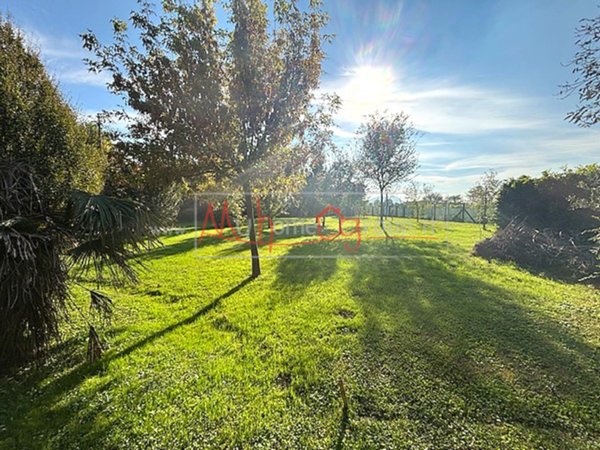 casa indipendente in vendita a Selvazzano Dentro in zona Caselle