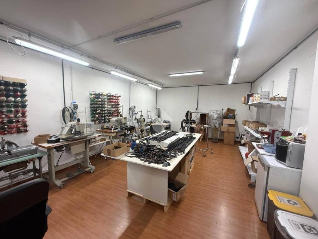 ufficio in vendita a Selvazzano Dentro in zona Tencarola