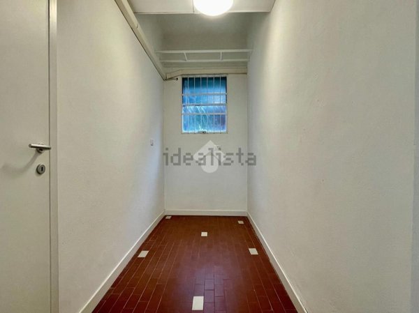 negozio in vendita a Selvazzano Dentro in zona Tencarola