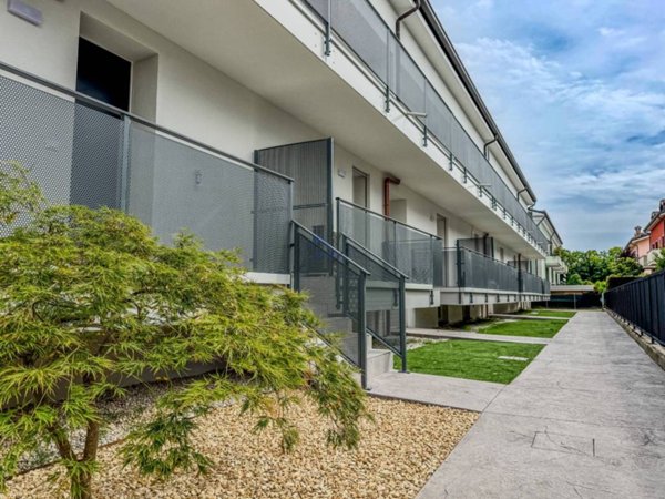 appartamento in vendita a Selvazzano Dentro in zona Tencarola