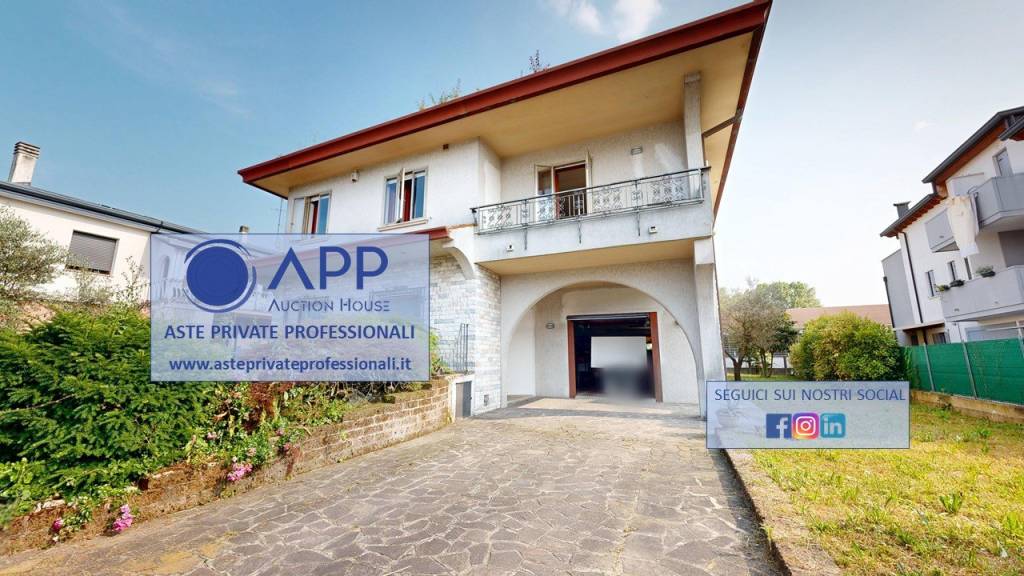 casa indipendente in vendita a Selvazzano Dentro in zona Caselle