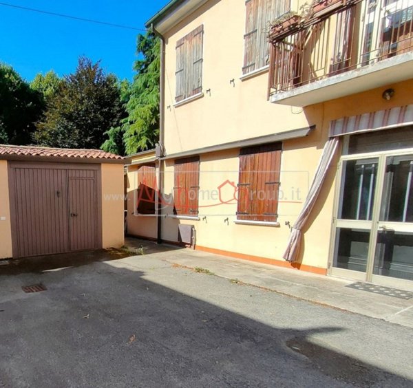 casa indipendente in vendita a Selvazzano Dentro in zona Tencarola