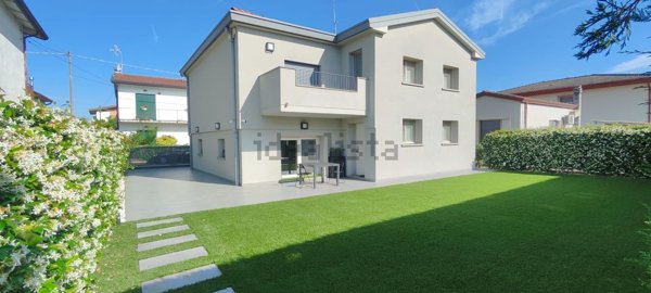 casa indipendente in vendita a Selvazzano Dentro in zona San Domenico