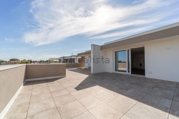 appartamento in vendita a Selvazzano Dentro in zona Tencarola