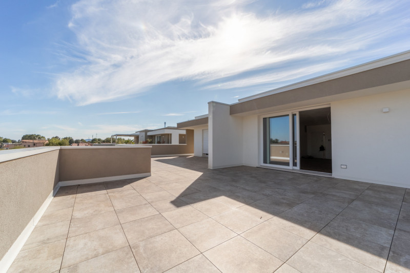 appartamento in vendita a Selvazzano Dentro in zona Tencarola