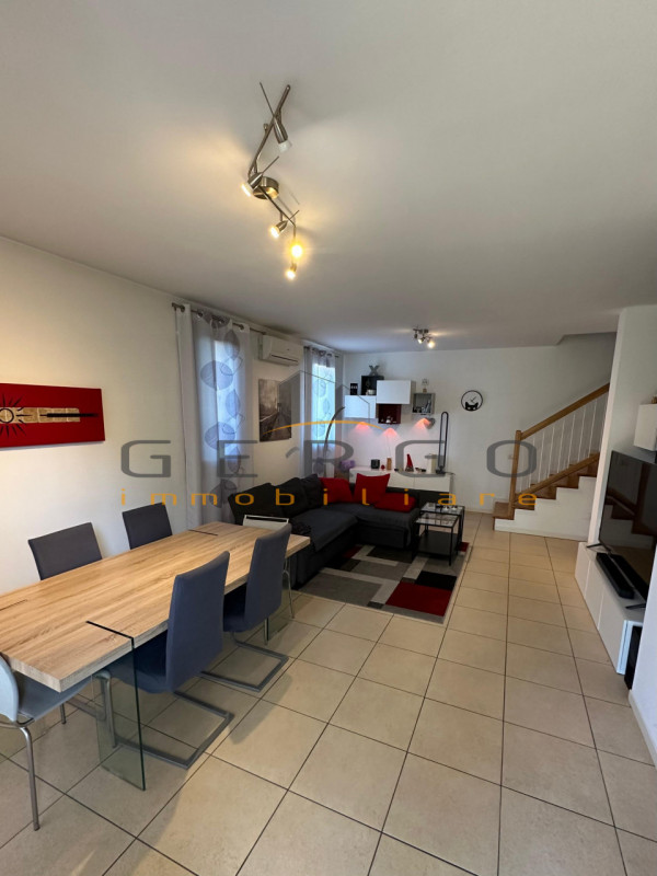 casa indipendente in vendita a Selvazzano Dentro in zona Tencarola