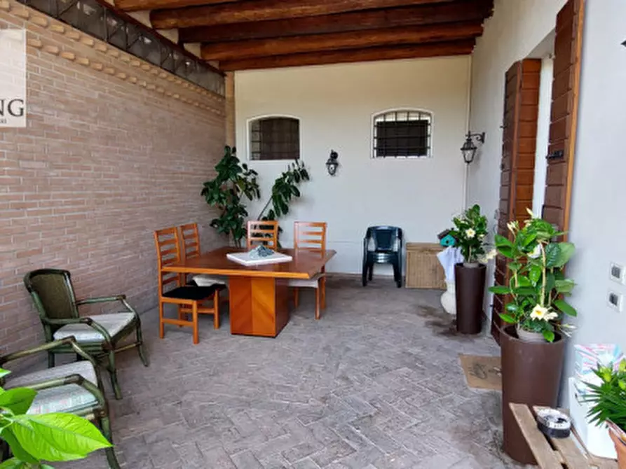 casa indipendente in vendita a Selvazzano Dentro in zona Tencarola