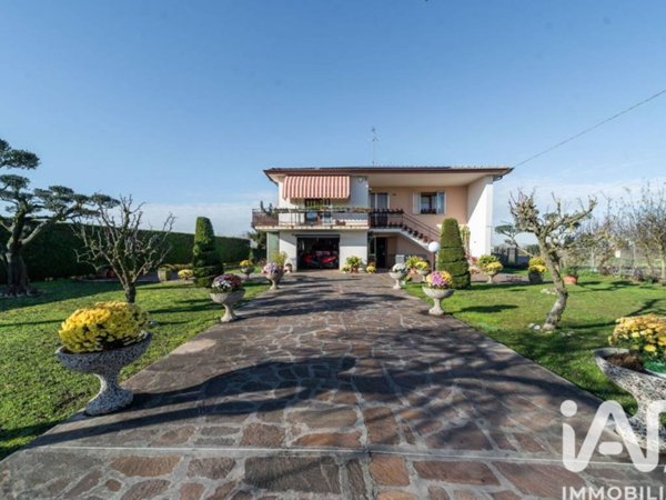 casa indipendente in vendita a Selvazzano Dentro in zona Caselle