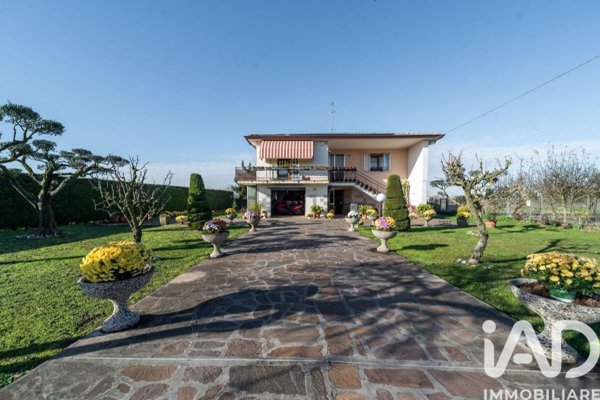 casa indipendente in vendita a Selvazzano Dentro in zona Caselle