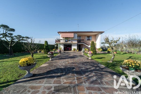 casa indipendente in vendita a Selvazzano Dentro in zona Caselle